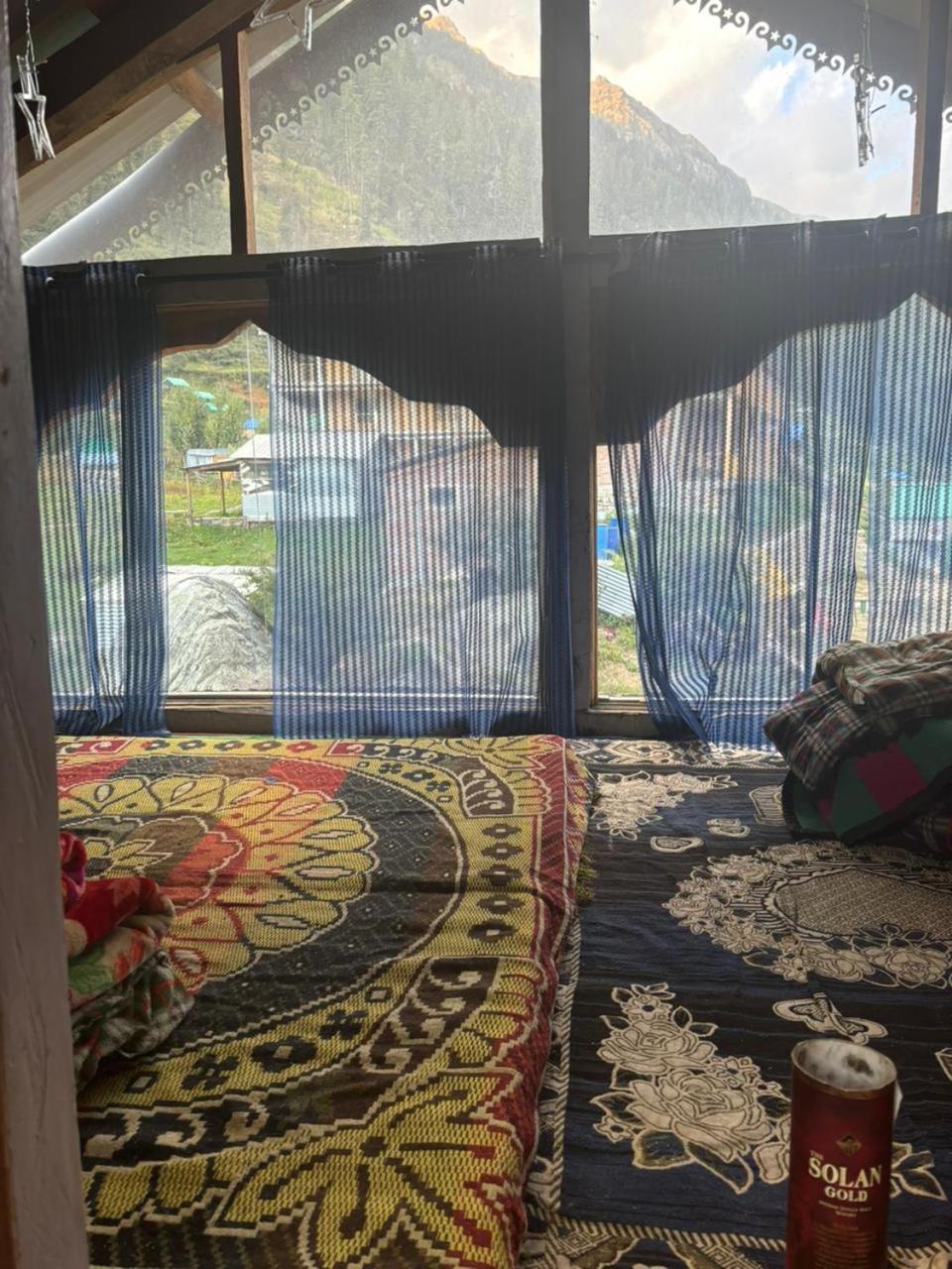 Отель Dev Ropa Hights Malana Jari Экстерьер фото