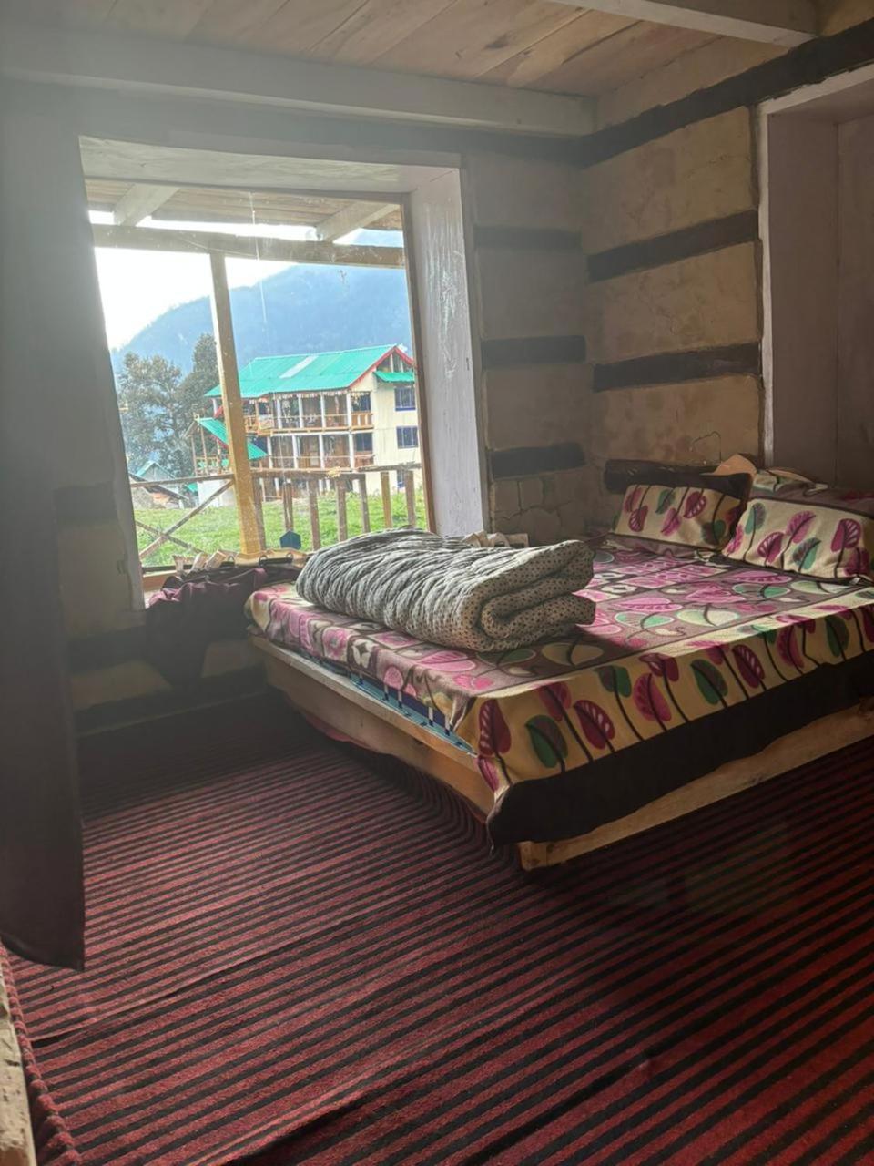 Отель Dev Ropa Hights Malana Jari Экстерьер фото